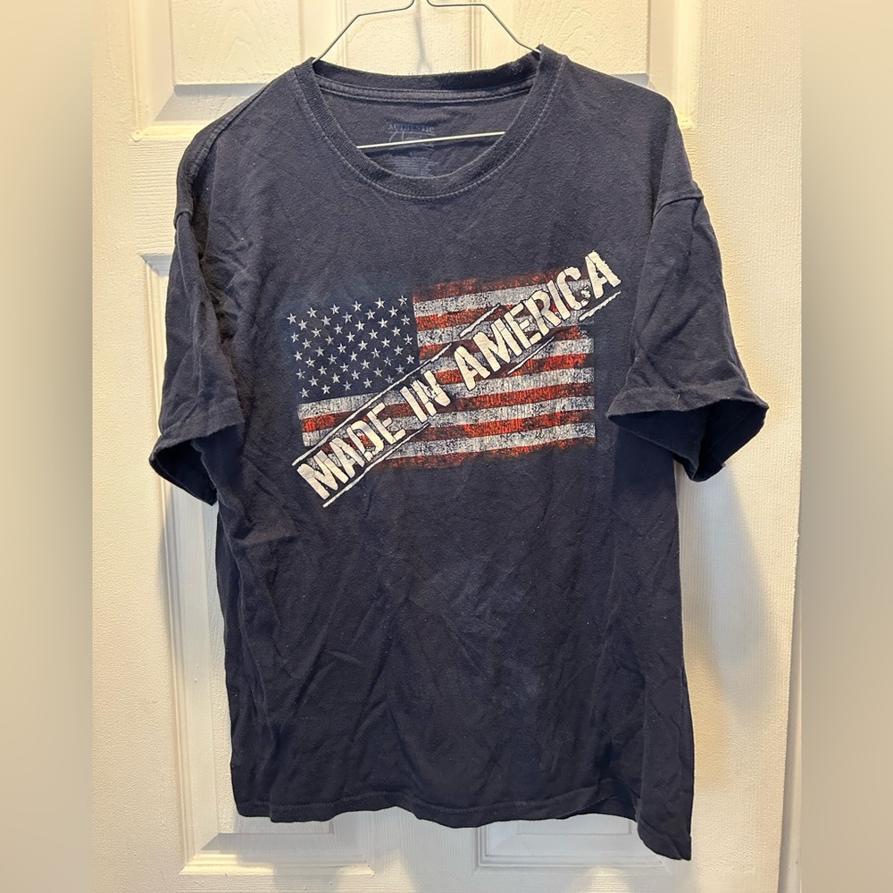 Made in American men’s T-shirt large